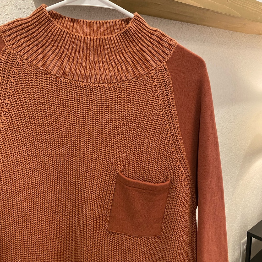 Arkansas Pocket Pullover Sweater